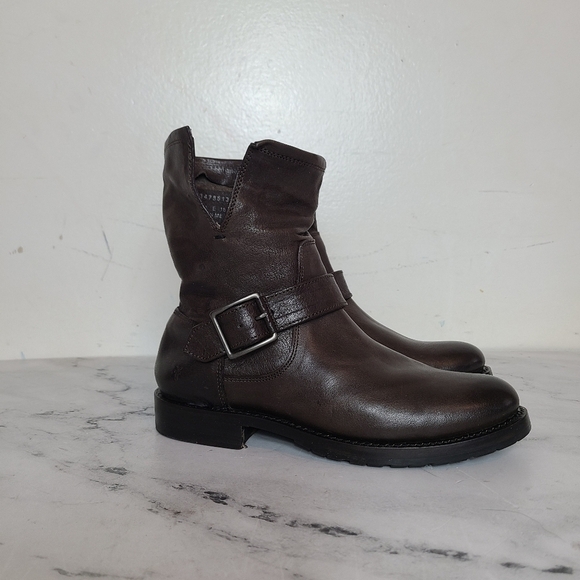 Frye Natalie Short Engineer Charcoal Ankle Bootie 6 New With Box - Picture 1 of 8